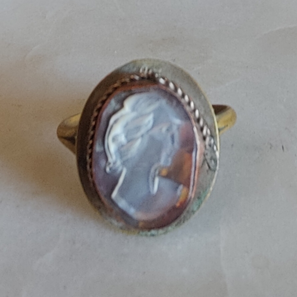 Antique Cameo Ring Gold
